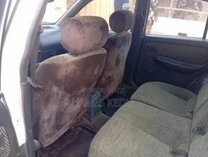 Nissan Almera Tino 2004 Silver