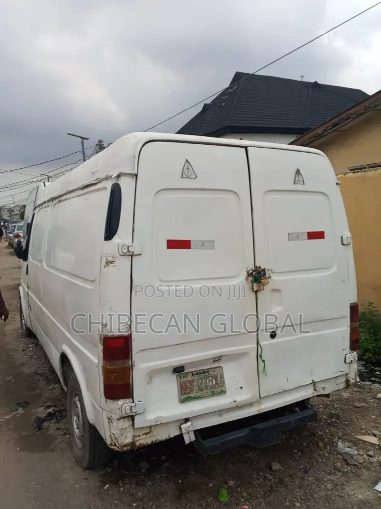Ford Transit 1999 White