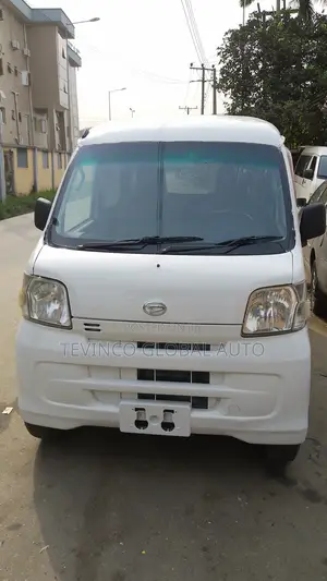 Daihatsu Hijet 2010 White