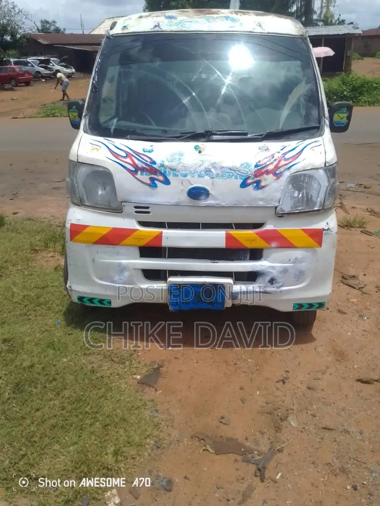 Daihatsu Hijet 2016 White
