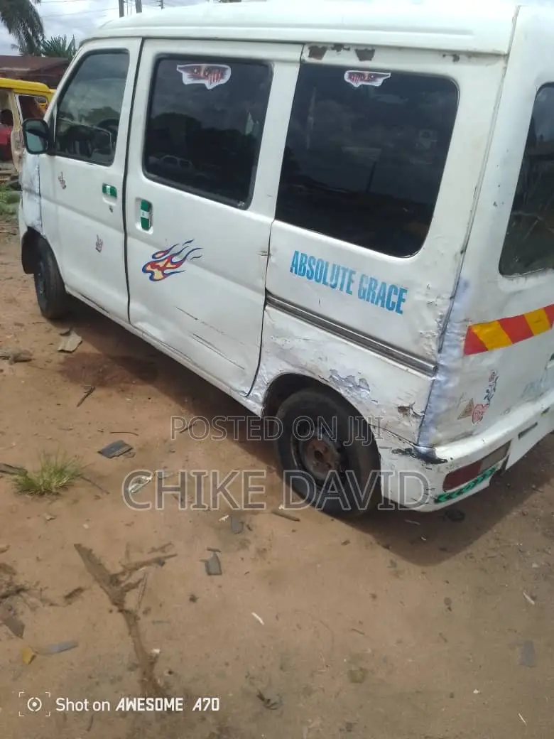 Daihatsu Hijet 2016 White