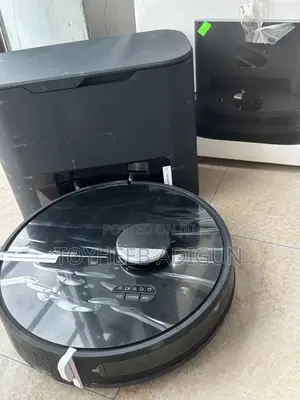 Dustin Robo Vacuum Cleaner and Mob
