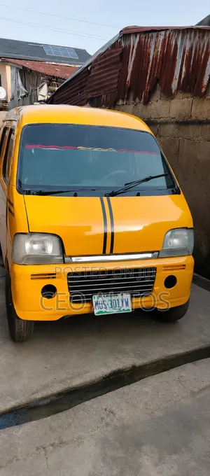 Suzuki APV Minibus 2012 Yellow