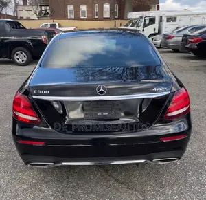 Mercedes-Benz E300 2017 Black