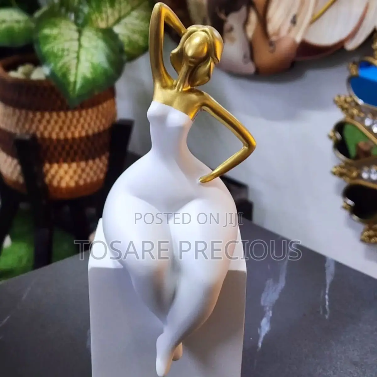 Beautiful Frames | Stunning Ornaments | Timeless Statues