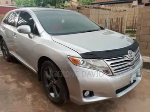 Toyota Venza 2011 Silver