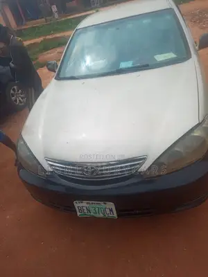 Toyota Camry 2005 Gray