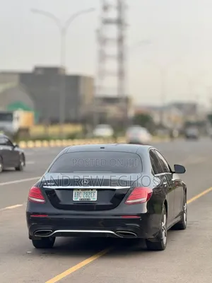 Mercedes-Benz C300 2016 Black