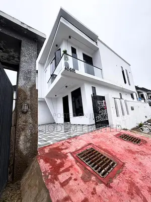 4bdrm Duplex in Ikota for sale
