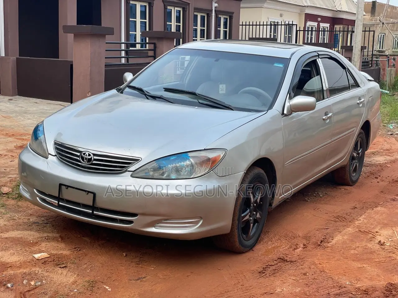 Toyota Camry 2003 Silver