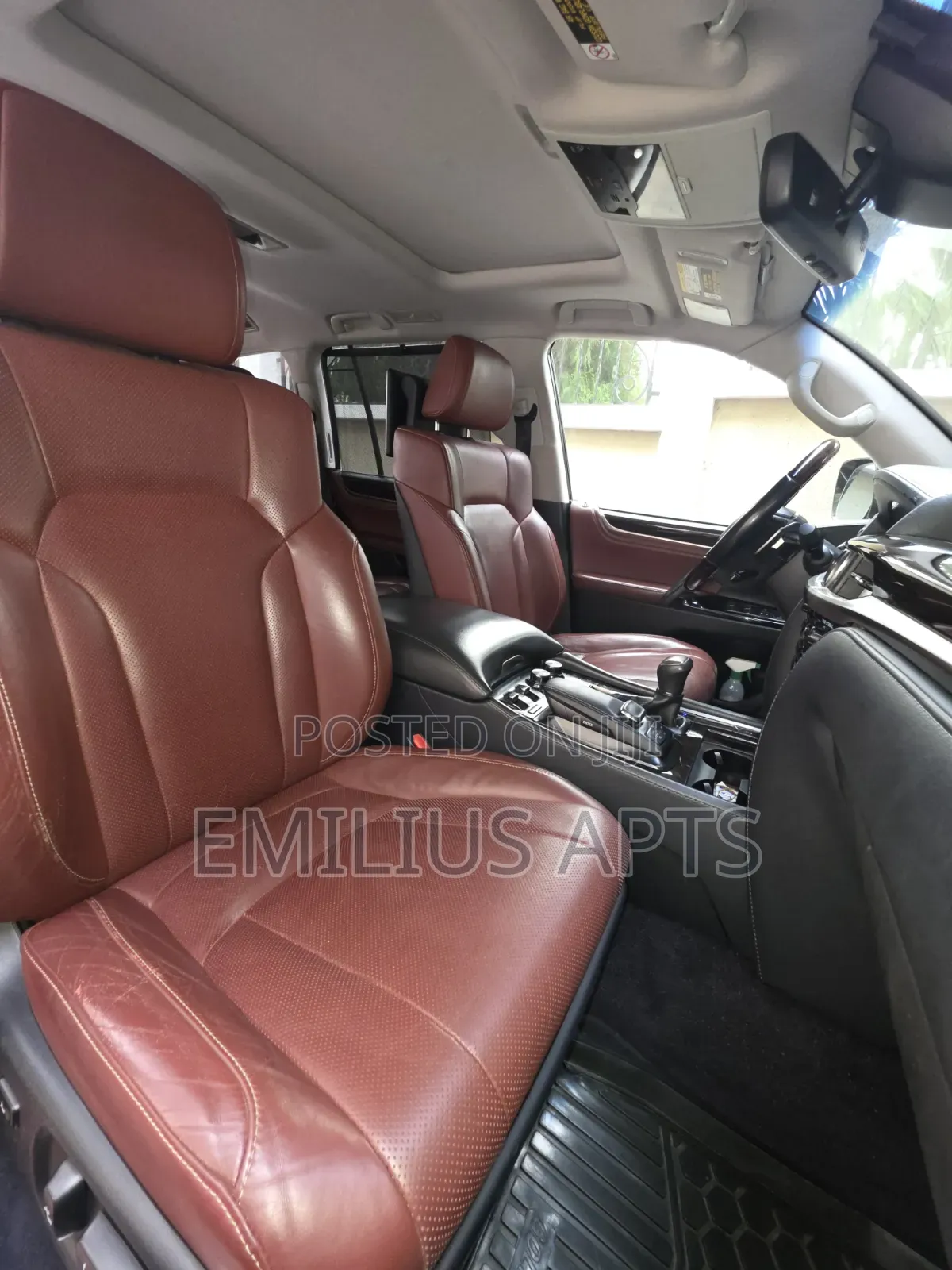 Lexus LX 2017 Black
