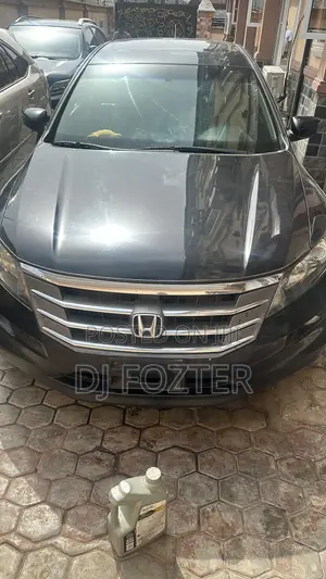 Honda Crosstour 2012 Black