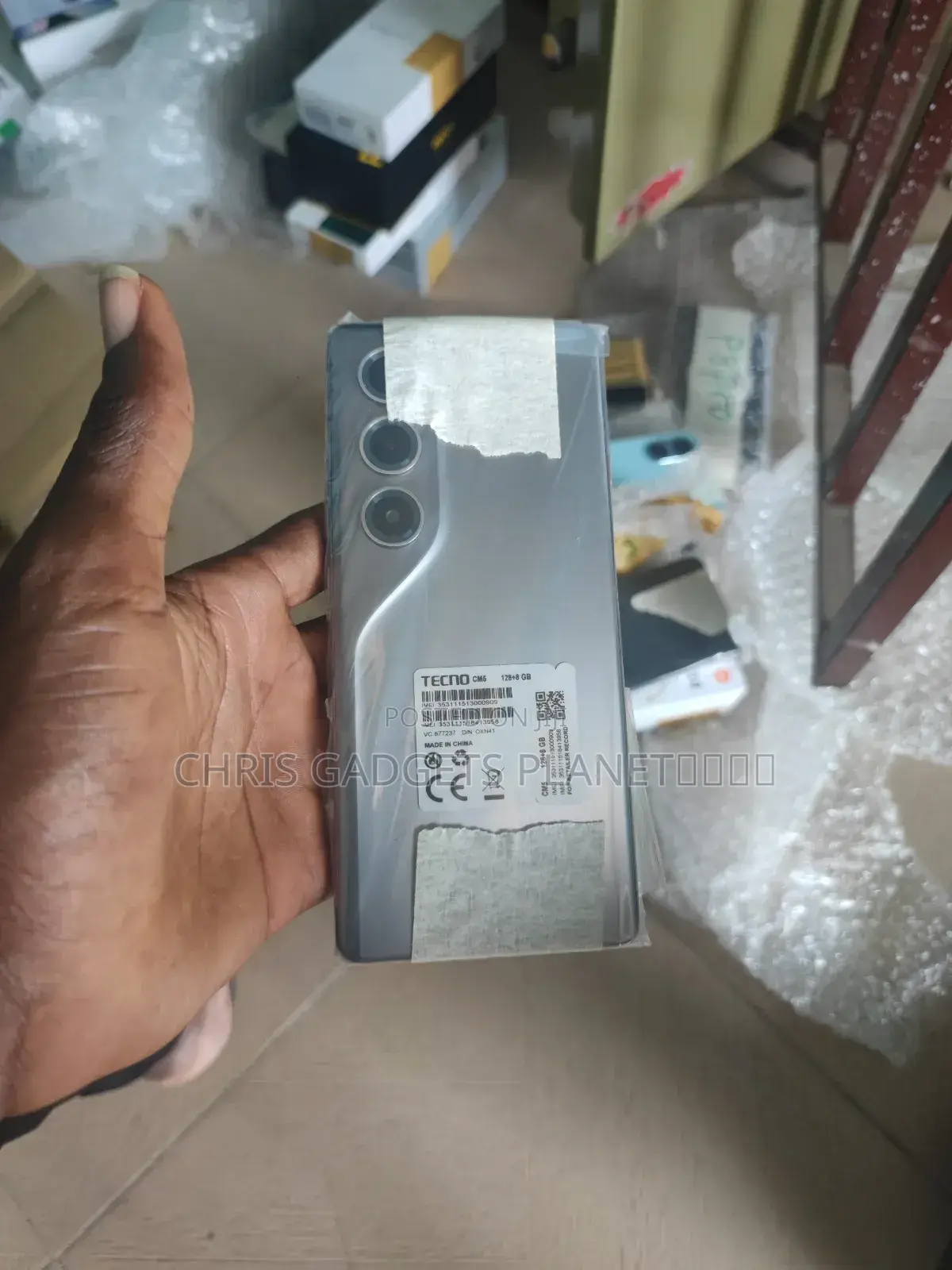 Tecno Camon 40 128 GB Silver