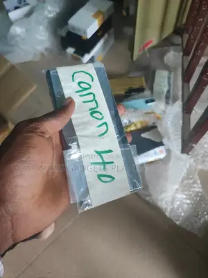 Tecno Camon 40 128 GB Silver