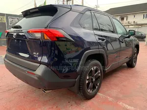 Toyota RAV4 2024 Blue