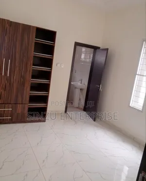 1bdrm Shared Apartment in Chevron for rent