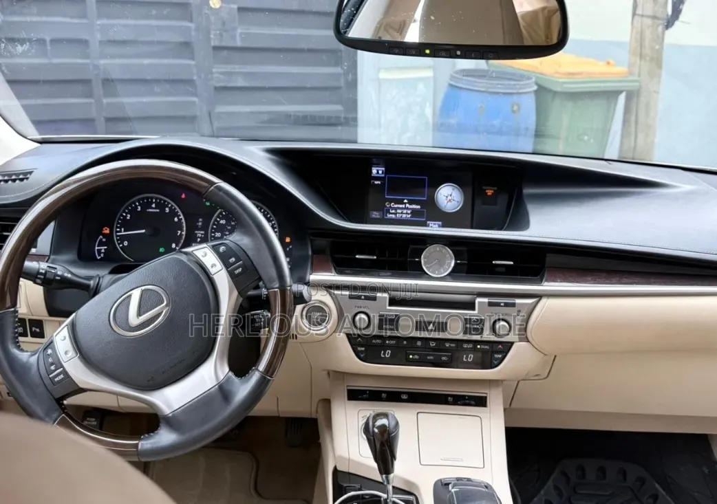 Lexus ES 2013 Silver