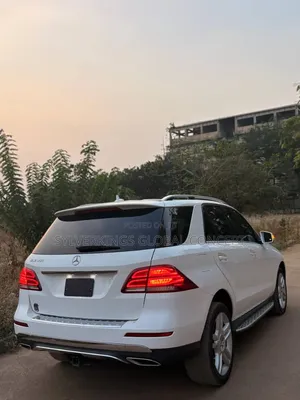Mercedes-Benz GLE-Class 2017 White