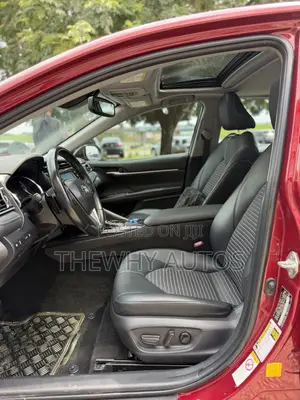 Toyota Camry SE (2.5L 4cyl 8A) 2019 Burgundy