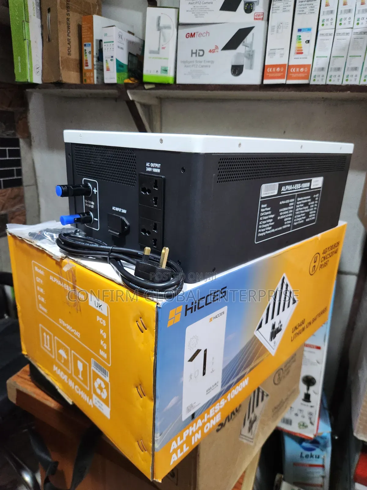 2kwh Solar Generator With 600w Solar Panel