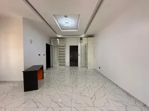 4bdrm Duplex in Chevron Drive for rent
