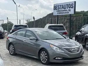 Hyundai Sonata Limited 4dr Sedan (2.4L 4cyl 6A) 2014 Gray