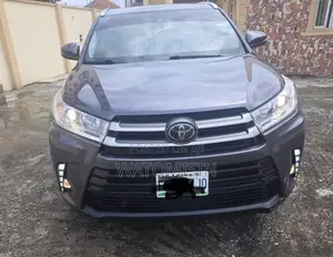 Toyota Highlander 2018 Gray