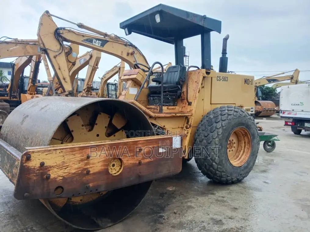 Caterpillar Compactor Roller