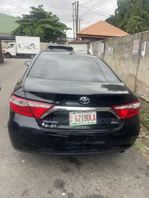 Toyota Camry XLE 4dr Sedan (2.5L 4cyl 6A) 2016 Black