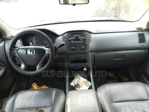 Honda Pilot 2005 Silver