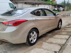 Hyundai Elantra GLS Automatic 2012