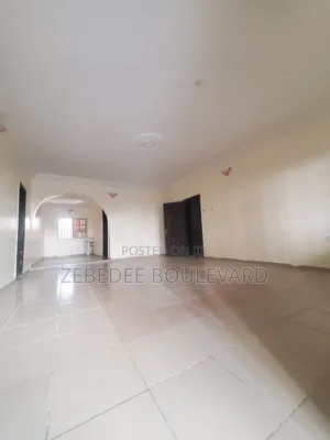 3bdrm Block of Flats in Wuye for rent