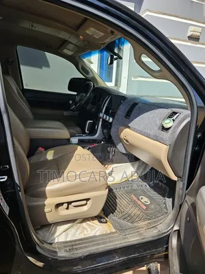 Toyota Tundra 2010 Black