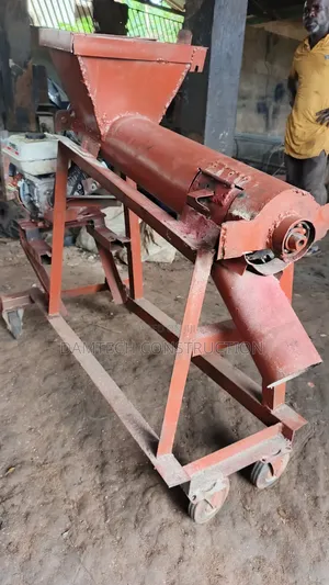 Corn Thresher or Corn Peller