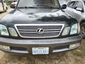 Lexus LX 470 Sport Utility 2004 Black