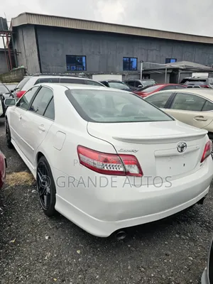Toyota Camry 2011 White