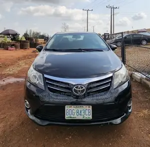 Toyota Avensis 2014 Black