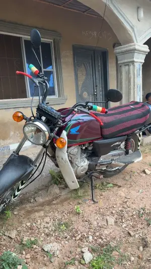 Honda 2024 Red