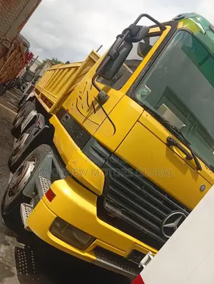 Super Clean Newly Arrived Mercedes Benz Actros Tipper 12 Tyres