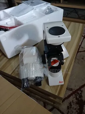 Leica Microscope