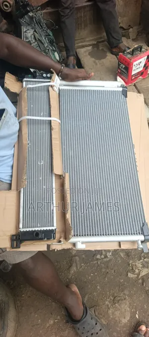 Condenser Toyota Sienna 2022/2025
