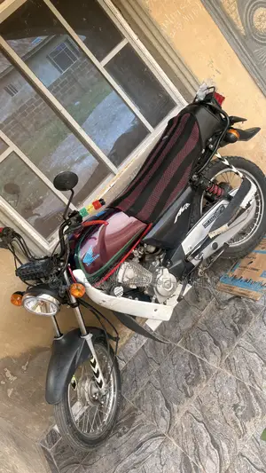 Honda 2024 Red