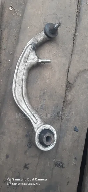 Low Arm Infiniti G35 2005 Set