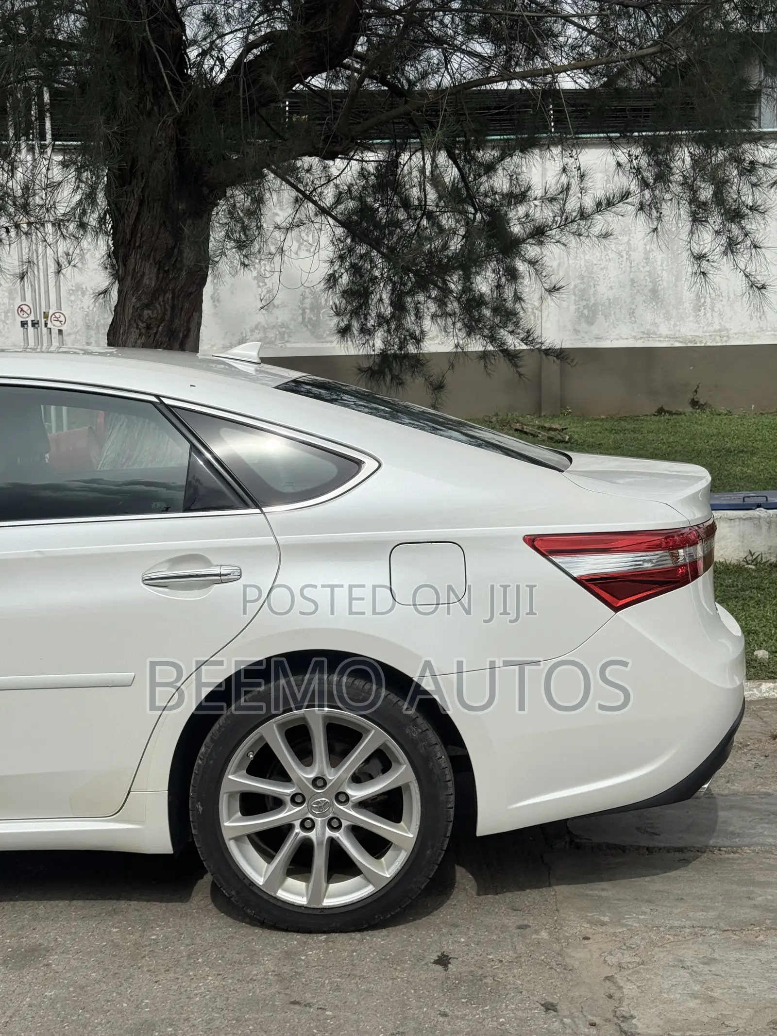 Toyota Avalon 2015 White