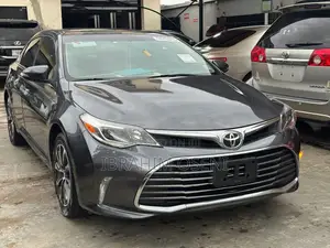 Toyota Avalon XLE Premium FWD Sedan (3.6L 6cyl 6A) 2016 Gray