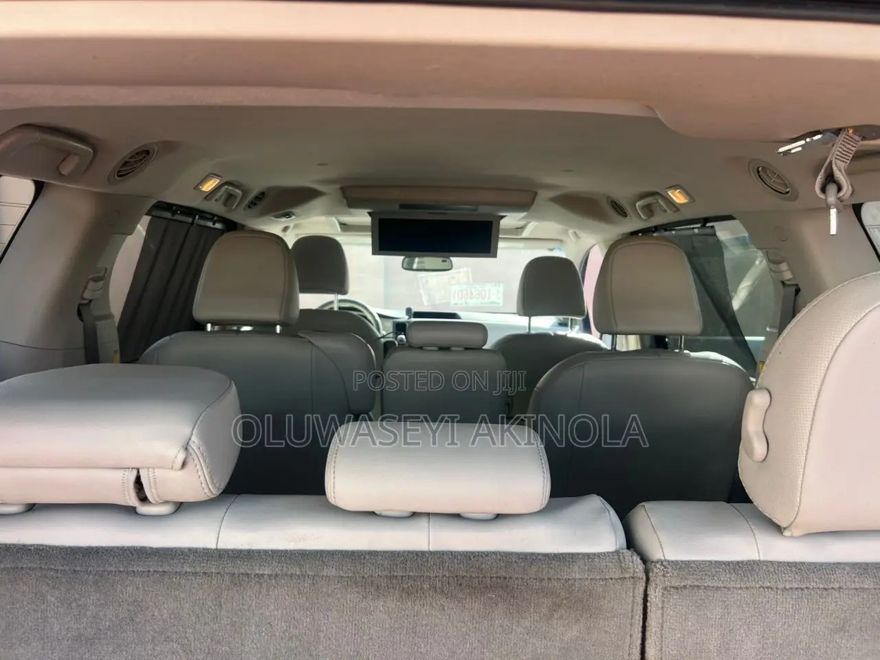 Toyota Sienna 2011