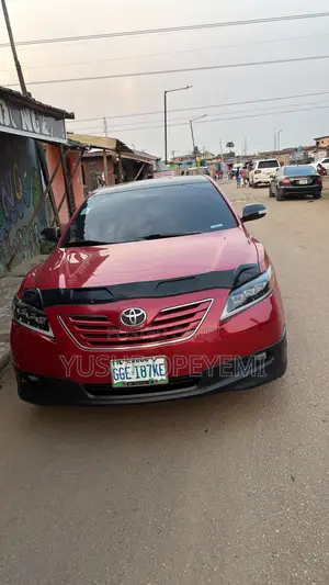 Toyota Camry XLE V6 4dr Sedan (3.5L 6cyl 6AM) 2009 Red