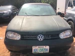 Volkswagen Golf 2004 Green
