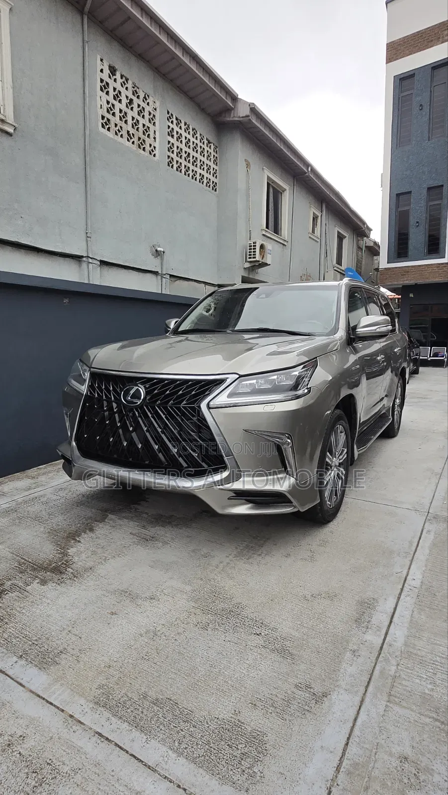 Lexus LX 2018 Beige
