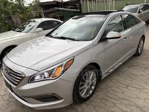 Hyundai Sonata Limited 4dr Sedan (2.4L 4cyl 6A) 2015 Silver